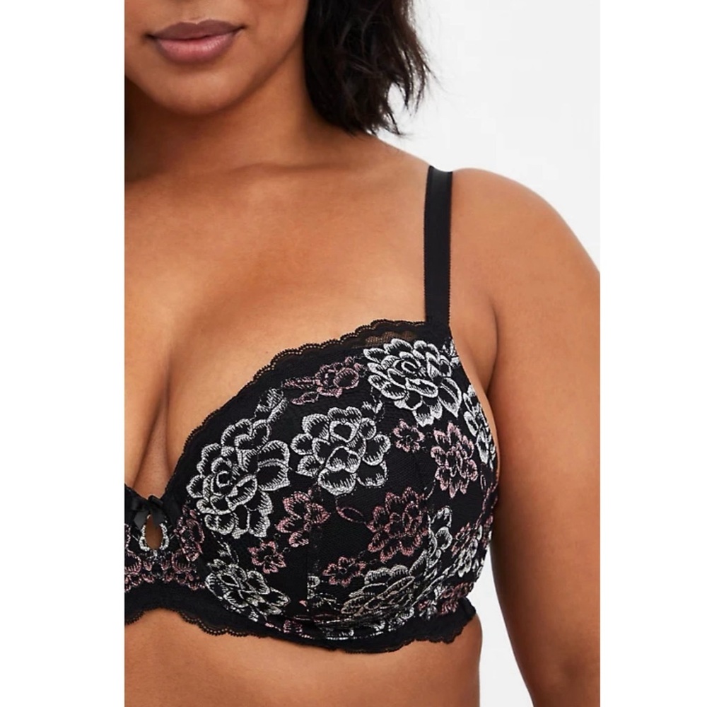 Torrid Floral Lace Underwire Bra - Black and Pink NWT SZ 40DDD - Picture 2 of 11